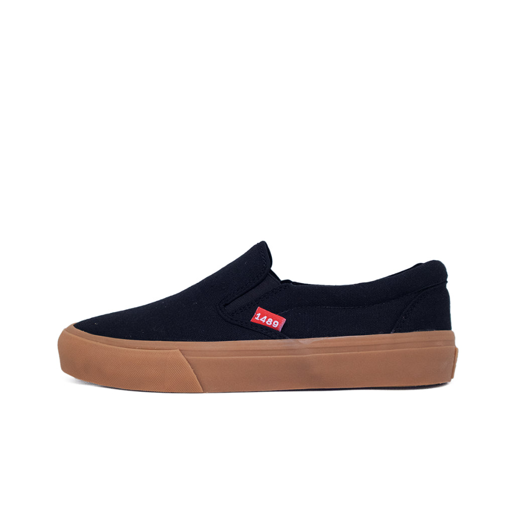 Slip On Black Gum